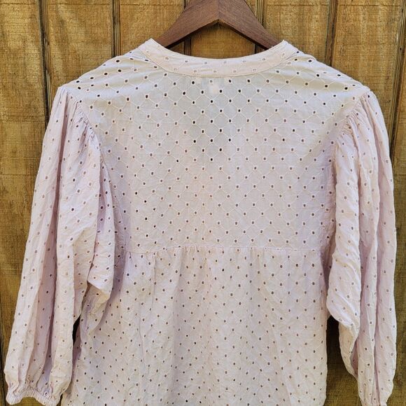 Badgley Mischka Lt Pink VNeck Eyelet Blouse Womens Size L - Picture 4 of 9